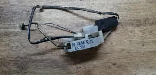  Замок двери передней правой Mazda 323 F Арт 88299101, вид 1