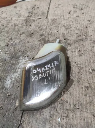  Поворотник левый Citroen Xantia Арт 88304482, вид 1