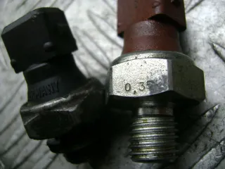 Датчик давления масла BMW Z4 E85/E86 2002г. 8611273, 2367061, 7620512, 7568480, 1710509, 0150684, 1730160 - Фото 3