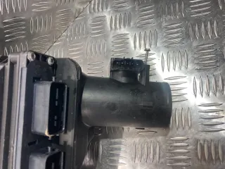  Блок управления двигателем Mazda 3 BK 1.3л i Арт 12231354737, вид 2