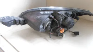  Фара передняя правая Mazda 3 BK Арт FB16-60558561, вид 5