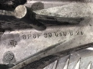 8P8F39010020 Кронштейн КПП Mazda 3 BK 1.3л i Арт B13211355312, вид 4