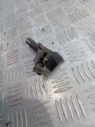 3C9810899 Крепление лючка топливного бака Volkswagen Passat B6 2.0л ( ) Арт 88539228, вид 5