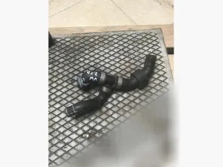 04L121087, 04L122073E Патрубок (трубопровод, шланг) Skoda Octavia A7 Арт 69902983, вид 2