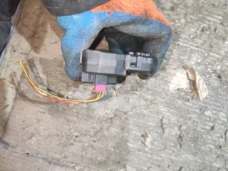  Замок стекла двери багажника BMW 3 E46 Арт 88672426, вид 3