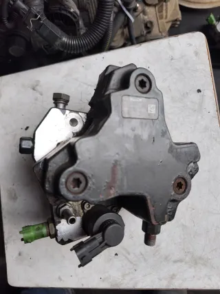 30756125, 0445010111, 0928400573, 0281002623 Насос топливоподкачивающий ТНВД Volvo S40 2 2.4л Арт 2194, вид 3