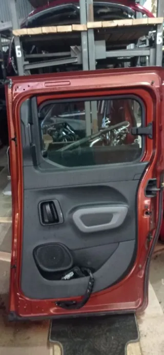  Обшивка сдвижной двери Peugeot Rifter Арт 88892951, вид 2