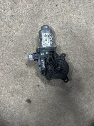  Моторчик стеклоподъемника передний правый Seat Ibiza 4 Арт 88979744