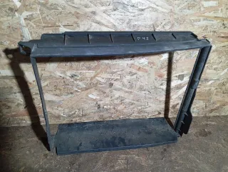  Дефлектор радиатора Renault Duster 1 Арт 89899829, вид 1