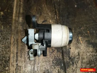 893862055D  Кнопка открытия багажника Audi 100 C3 Арт 90252152, вид 1