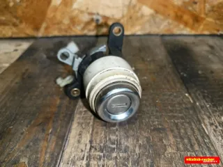 893862055D  Кнопка открытия багажника Audi 100 C3 Арт 90252152, вид 2