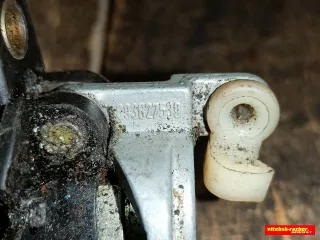 893827539 Кнопка открытия багажника Audi 100 C3 Арт 90252382, вид 3