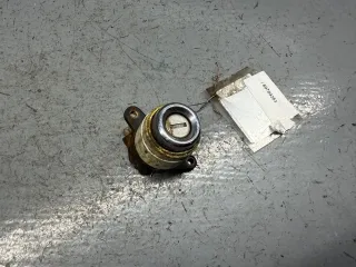 893827539AB Кнопка открытия багажника Audi 80 B3 Арт 89709283, вид 3