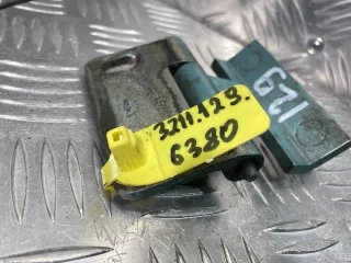 Петля крышки багажника Citroen Berlingo 1 restailing Арт 32111296380, вид 3