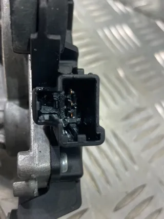 0390201588, BOSCH Моторчик заднего стеклоочистителя (дворника) Mazda 3 BK Арт 52411356152, вид 3