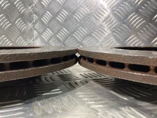  Диск тормозной передний Mazda 3 BK Арт 62111356479, вид 7