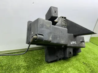 4716740  Крепление аккумулятора  Chrysler Voyager 3 Арт 155459, вид 4