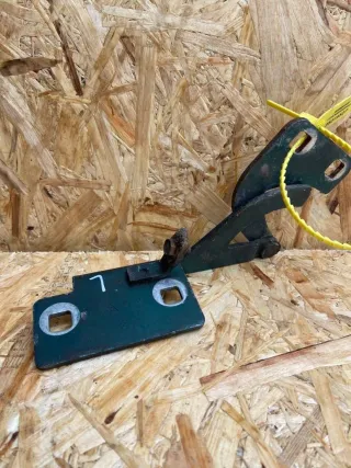  Петля капота левая Citroen Berlingo 1 Арт 90708980, вид 1