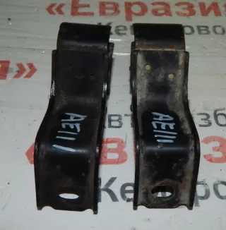 1653316080 Крепление радиатора Toyota Sprinter Carib E110 Арт 11758, вид 1