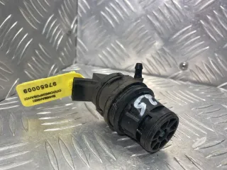 8603102451 Насос (моторчик) омывателя стекла Mazda 3 BK Арт 32111356689, вид 3