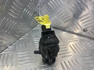 8603109120 Насос (моторчик) омывателя стекла Mazda 3 BK Арт 32111356692, вид 1