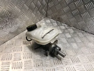  Цилиндр тормозной главный Citroen Berlingo 1 restailing Арт 61111297361, вид 1