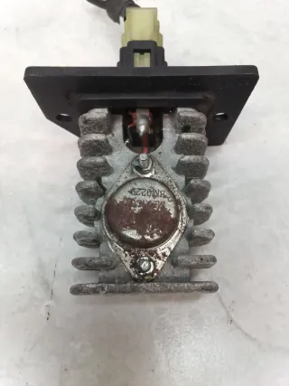  Сопротивление печки Hyundai Sonata (EF)  Арт 91079946, вид 2