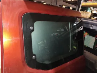  Стекло двери сдвижной Citroen Berlingo 3 Арт 91088533, вид 1