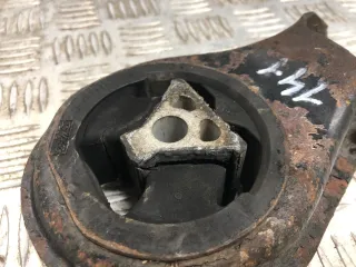  Подушка крепления кпп Mazda 3 BK 1.6л TD Арт C13211417596, вид 3