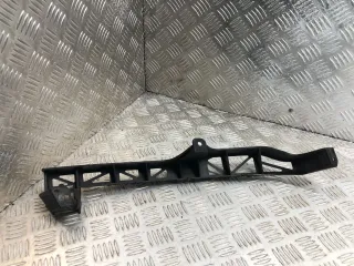 BP4K50161 Кронштейн крепления бампера Mazda 3 BK Арт 21411417599, вид 4