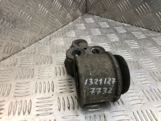 8E0501521H Кронштейн крепления балки подвески Audi A6 C5 (S6,RS6) Арт D13211277732, вид 1