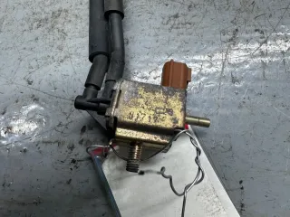 F8XZ-9C915-AA Клапан вентиляции топливного бака Nissan Quest 2 3.3л Арт 91369685, вид 2