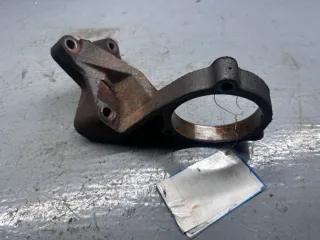 F3XA-4A499-AB Кронштейн полуоси Nissan Quest 2 Арт 91370087, вид 1