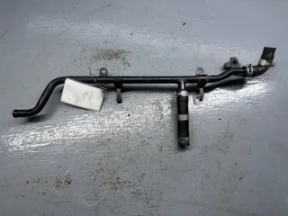 XF5Z-6758-AA, XF5Z-6758-BA	 Трубка охлаждающей жидкости металлическая Nissan Quest 2 3.3л Арт 91370118, вид 2