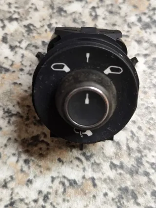 96664315ZD Джойстик регулировки зеркал Citroen DS5 Арт 91693966, вид 1