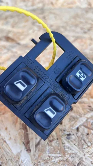 9611225080 Блок управления стеклоподъемниками Citroen Xantia Арт 91704572, вид 2