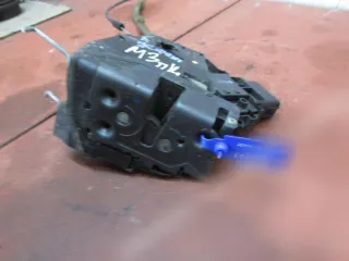  Замок двери передней левой Mazda 3 BK Арт 44297861, вид 2