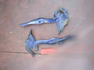  Петля капота Mazda 3 BK Арт 00268183, вид 1