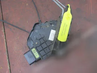  Замок двери передней левой Mazda 3 BK Арт 00453799, вид 2