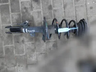  Стойка передняя левая Toyota Voxy 3 Арт 00014294, вид 1