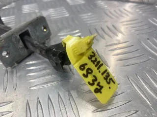  Ограничитель открывания двери передней Mazda 3 BK Арт 32111356937, вид 3