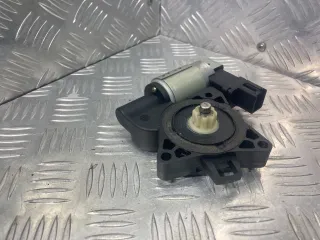 GJ6A5958X Моторчик стеклоподъемника передний левый Mazda 3 BK Арт 52411359095, вид 1