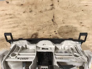  Блок управления печки / климат-контроля Mazda 3 BK Арт 91983055, вид 4