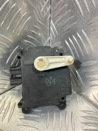 861000-0990 Моторчик заслонки печки Mazda 3 BK Арт 32111416876, вид 2