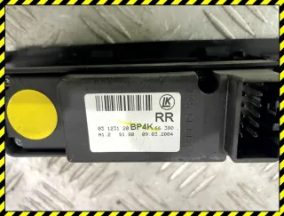 03123120 Блок управления стеклоподъемниками Mazda 3 BK Арт 91986829, вид 3