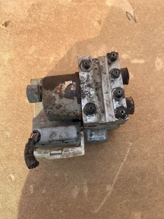 Блок АБС (ABS) Mazda 323 BJ Арт 91987332, вид 2