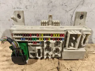 bp4k66730f Блок предохранителей Mazda 3 BK Арт 92003642, вид 1