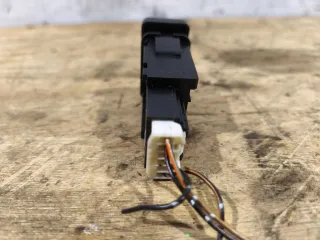 bp4k664h0 Кнопка аварийки Mazda 3 BK Арт 92024643, вид 2