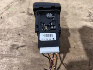 bp4k664h0 Кнопка аварийки Mazda 3 BK Арт 92024643, вид 4