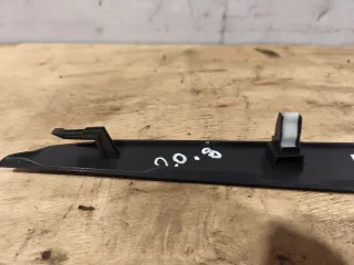 bp4k55256 Накладка декоративная на торпедо Mazda 3 BK Арт 92140614, вид 2